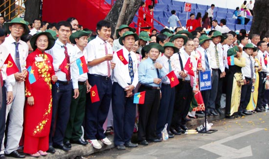 Rộn ràng ngày đại lễ của dân tộc ảnh 2